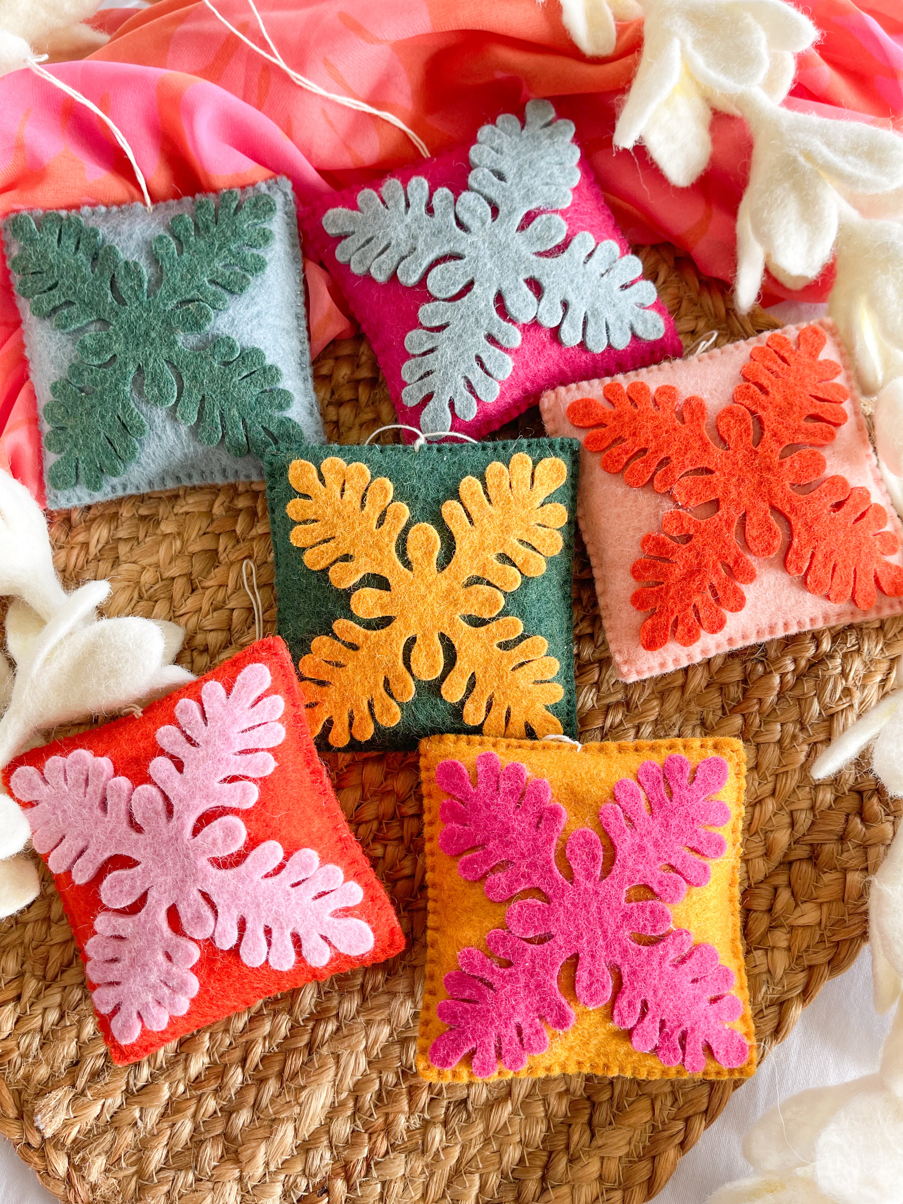 Quilt pattern ornament set – OhKay Collection